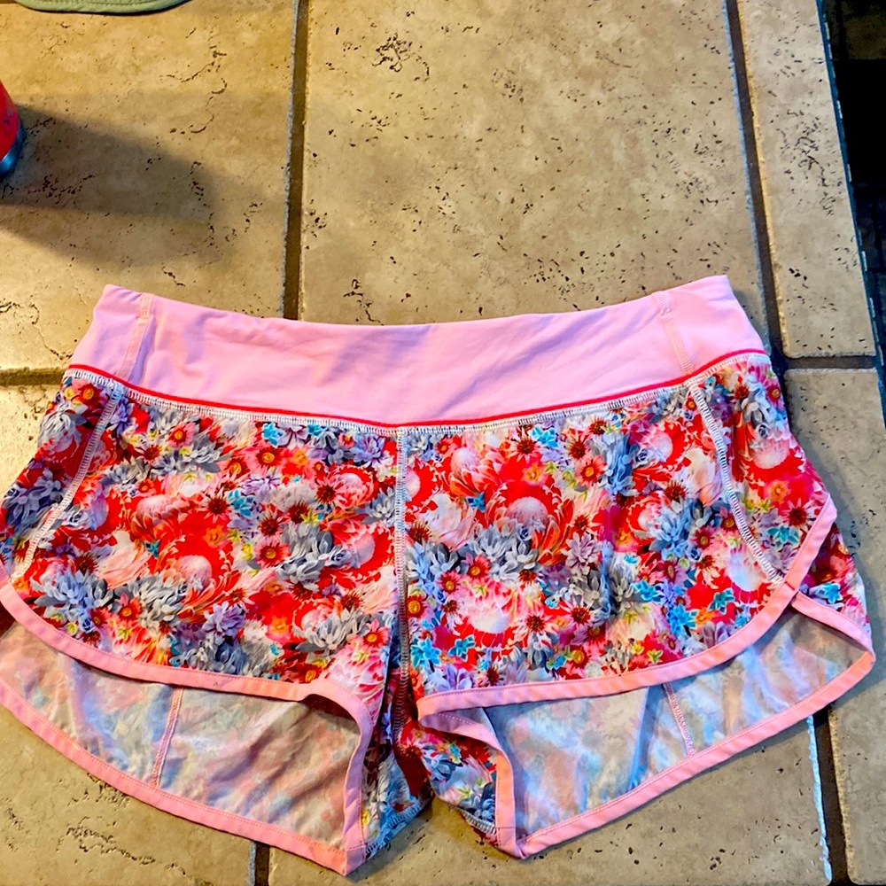 LuluLemon Speed Up Short